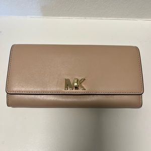 Michael Kors Women Wallet